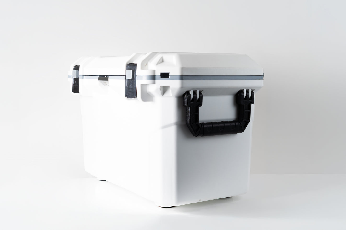 Oasis Chill Box 70L – Glacier White