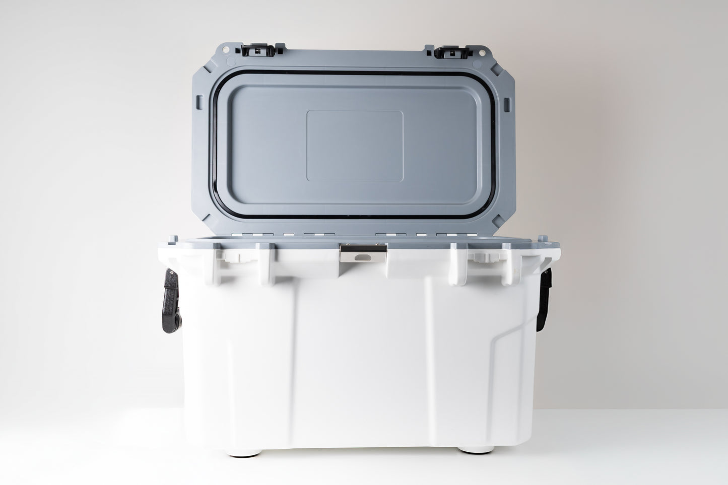 Oasis Chill Box 70L – Glacier White