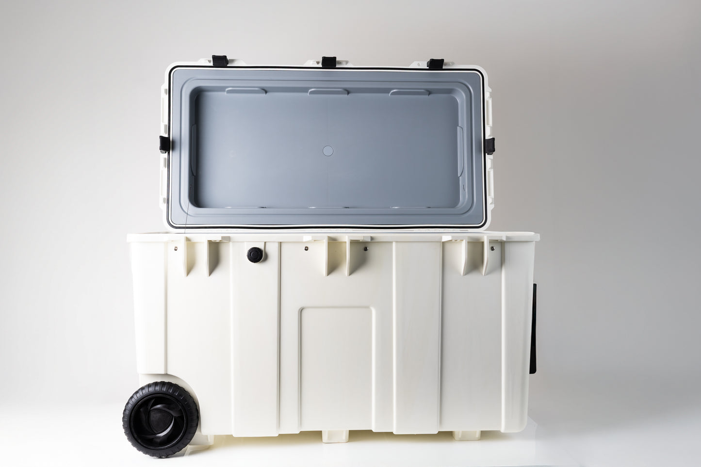 Oasis Chill Box 90L – Glacier White